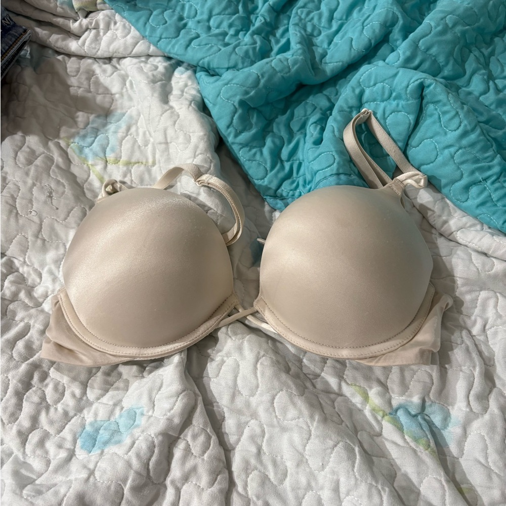 VS Bombshell white bra
